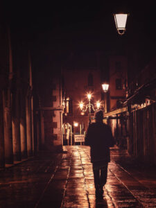 Venezia - Walking in the night