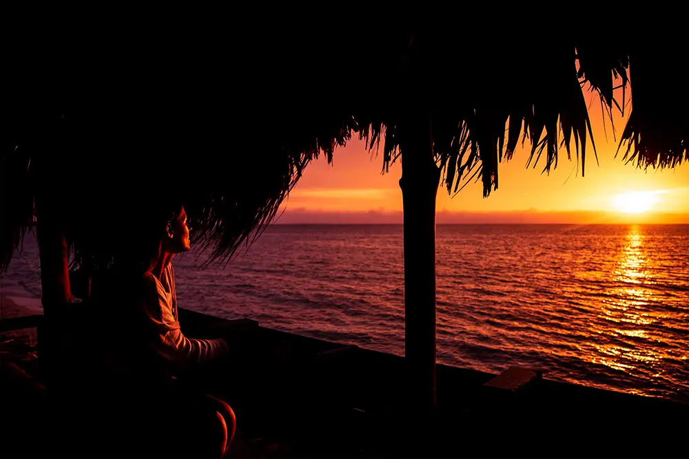 Come dormire gratis in viaggio - Ostello vista mare