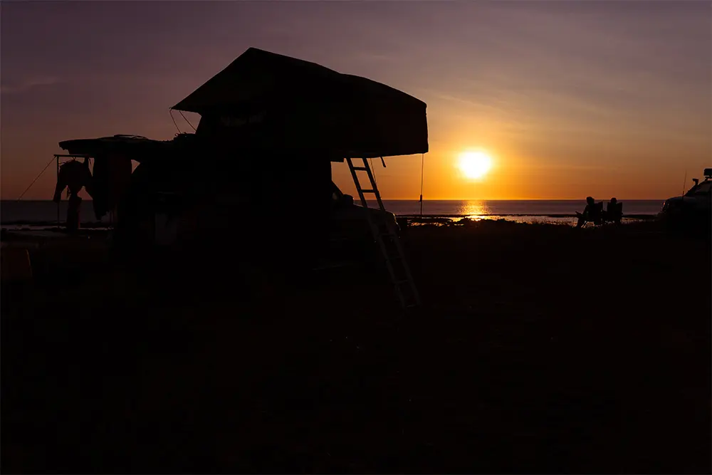 Come dormire gratis in viaggio - James Price Point