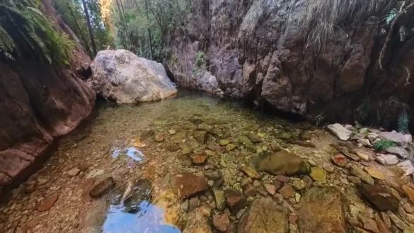 Gibb River Road – El Questro Gorge – Half Way Pool Gibb River Road - El Questro Gorge - Half Way Pool